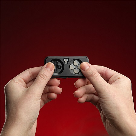 implulse_gaming_media_controller_in_hand