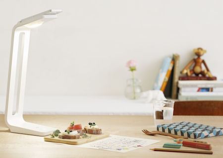 snaplite-desk-lamp-scanner-iphone-5